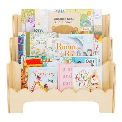 Estante de parede de madeira Decoração 3 camadas Montessori estante de livros para crianças na altura perfeita