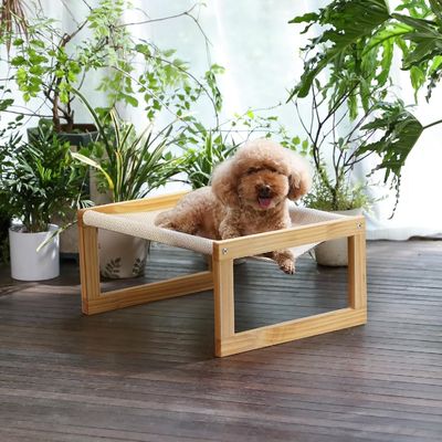 Embalagem de correio Y Maca de gato de madeira 21 x 16,5 polegadas Móveis elevados para animais de estimação Cor de madeira