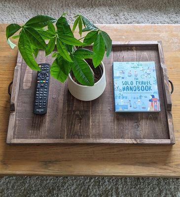 Taça de serviço de madeira gravada por encomenda Estilo rústico para tela de mesa de café e suporte de taça