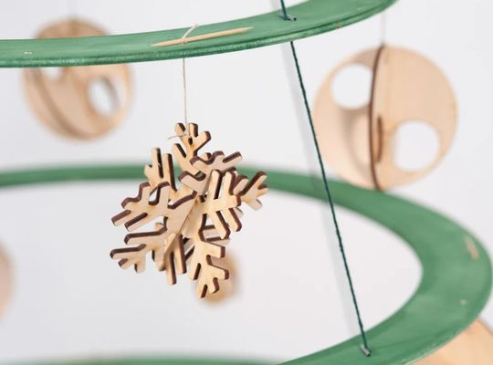 Crie uma atmosfera festiva com o nosso logotipo personalizado de árvore de Natal Alberello de madeira