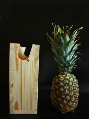 Cadeira de bicicleta de madeira montada na parede com logotipo personalizado