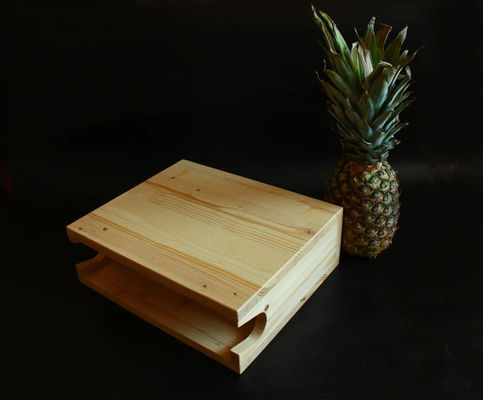 Cadeira de bicicleta de madeira montada na parede com logotipo personalizado