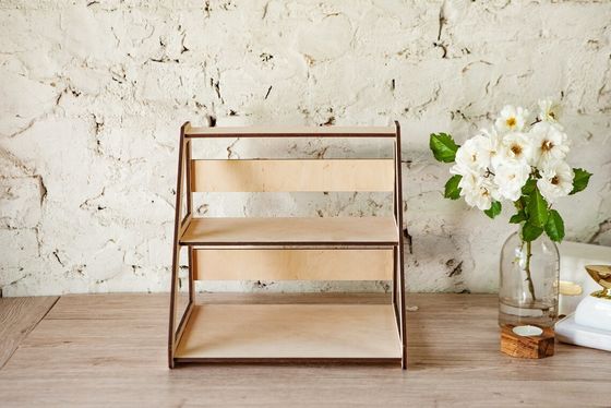 Três camadas de madeira para exposição de mesa de retalho com prateleiras para jóias