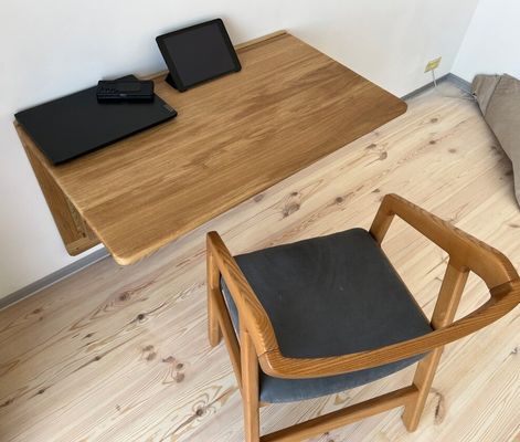 202407 Mesa de parede de carvalho Mesa de trabalho dobrável para escritório Edifício de escritórios Impressão queimada