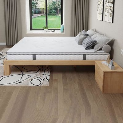 Estrutura de cama de madeira padrão