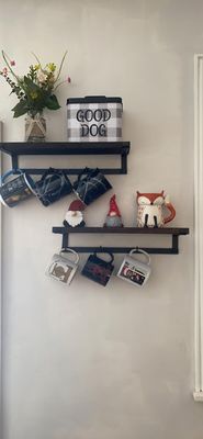 Acessórios de barra de café de madeira maciça para estantes de livros de parede na cozinha das crianças