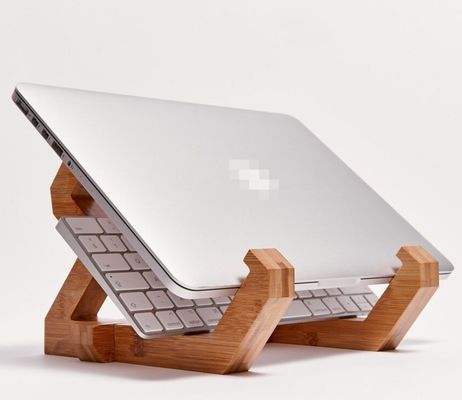Stand de laptop de bambu ajustável para notebook e laptop em design conveniente