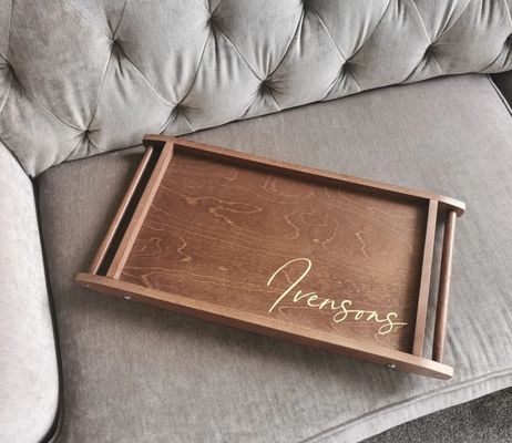 Café da manhã retangular na bandeja de cama com pernas dobráveis Economize espaço e desfrute de lanches personalizados