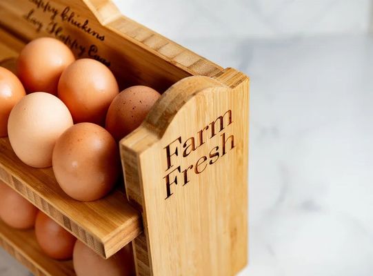 Conservadora de ovos de madeira rústica de bambu ecológica para frigorífico ou pedido personalizado