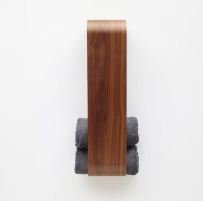 Organize sua casa de banho sem esforço com um suporte de toalha de chuveiro de madeira