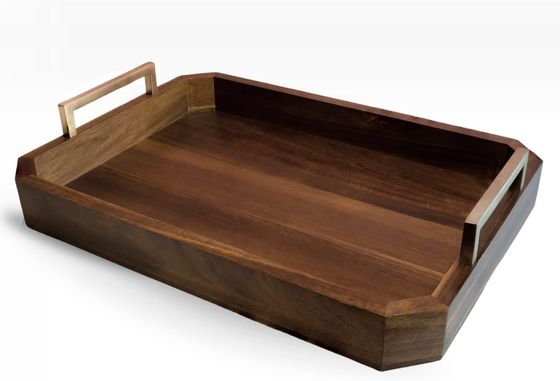 Cozinha Restaurante bandeja de madeira com alças metálicas polidas de ouro noz