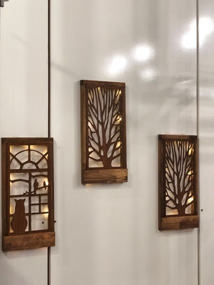 Decoração de parede LED de madeira feita à mão para quarto quadrado sobre a cama tema amor