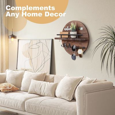 Porta-chaves de madeira de estilo moderno para parede poupa espaço e acrescenta charme ao escritório de cozinha do corredor da entrada