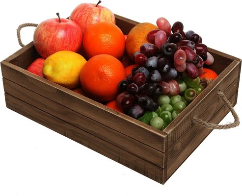 Caixa-presente de madeira castanha rústica com alças de corda para compradores ecologicamente conscientes