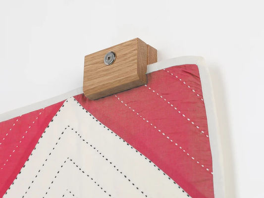 Cadeira de arte de fibra têxtil versátil adequada para vários artigos de vestuário e decoração doméstica