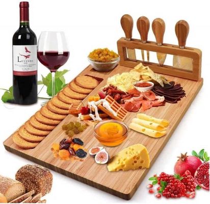 Amostra grátis Quadro de queijo de bambu e conjunto de facas para corte de charcuterie