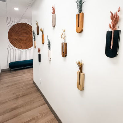 Estação de propagação de estilo de design moderno para plantação de parede de madeira e decoração residencial