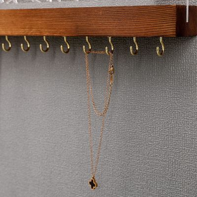 Desenho funcional Prateleira flutuante de madeira Ecrã de brincos acrílicos para logotipo personalizado