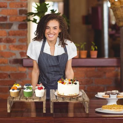 Rustico Castanho de madeira queimada Stand bolo de madeira sobressalentes buffet Display Holder por clientes