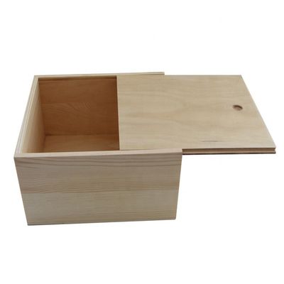 Logotipo personalizado Impresso Caixas de madeira de pinheiro com tampa deslizante feitos à mão e cor de madeira simples