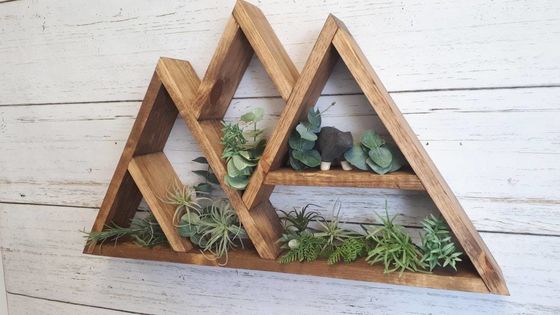 Prateleiras de montanha de madeira natural Multicamadas Montadas na parede Prateleiras de exibição flutuantes 26,75x16x3,5 polegadas