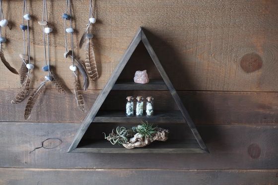 Mobiliário de sala de estar de madeira feita à mão montada na parede, prateleira triangular flutuante de 16&quot; ou 18&quot; X3.2&quot; Design moderno
