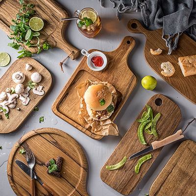 Tabela de corte de madeira de mini-acacia com design de madeira de círculo de alimentos e suporte de faca