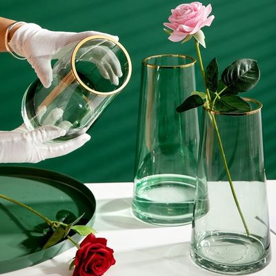 Vaso de vidro verde de estilo moderno personalizado de cor pura Decoração para casa para aniversário