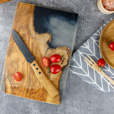 Preparação fácil de queijo e vegetais com mesa redonda de corte de pizza multifuncional