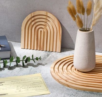 Tabela de corte de madeira em forma de arco-íris aceitável para decoração de cozinha doméstica