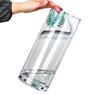Vasos de vidro transparente estilo de design minimalista perfeito para peças centrais de casamento