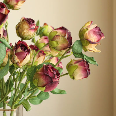 Decoração de flores de rosa de seda artificial personalizada para todos os festivais e celebrações