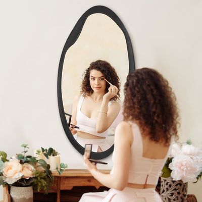 Espelho de madeira em preto em forma orgânica de Natal para casa de banho sala de estar entrada quarto