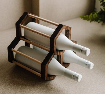 Função de poupança de espaço 202404 Holder de vinho de honeycomb de madeira Fixa de garrafa de vinho
