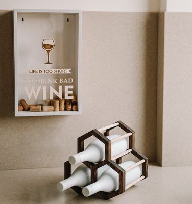 Função de poupança de espaço 202404 Holder de vinho de honeycomb de madeira Fixa de garrafa de vinho