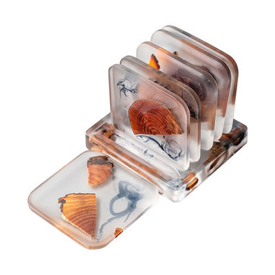 Sublimação por isolamento térmico com material de madeira e resina