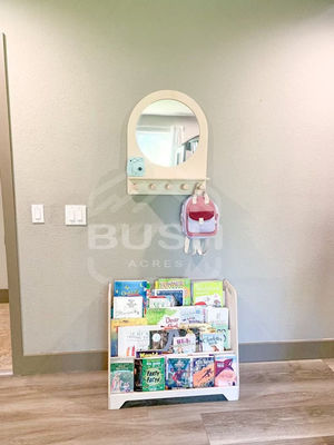 Montessori Estante Espelho infantil para crianças Entrada e autocuidado no banheiro do hotel