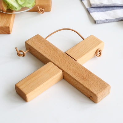 Madeira de cor simples Beech Walnut Cross X Forma Vernizado Pot Mat Coaster para utensílios de cozinha