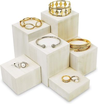 Exibição de madeira para jóias e acessórios 6 Pcs Riser quadrados em impressão queimada