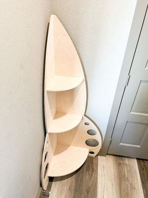 Estante de livros de madeira Impressão a laser gravado Montessori Estante de brinquedos para quarto de crianças Armazém