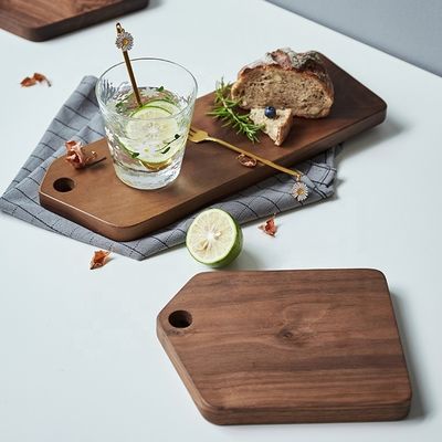 Logotipo personalizado aceito Manual estilo nórdico forma de montanha Black Walnut Pain Board