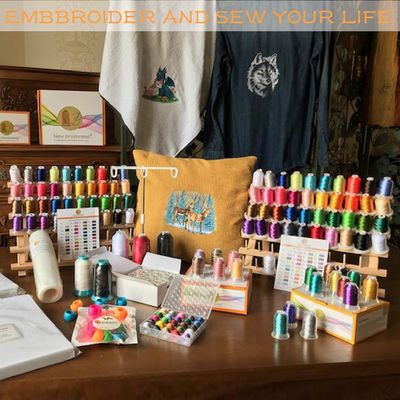 Equipa de fios de madeira para organizar bordados Quilting e fios de costura na sala de estar