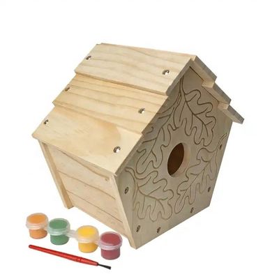 Logotipo personalizado Alimentador de aves de madeira aceitável para alimentar aves selvagens em tinta decorativa