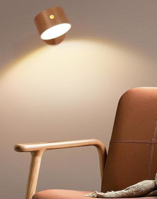 Lâmpadas de parede LED 360 Rotation Dimming Rechargeable Cordless Battery Operated Sconce de madeira