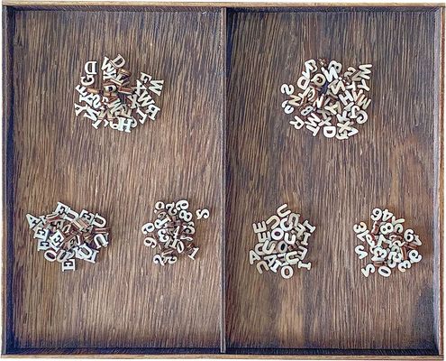 Duas fontes Pequenas letras de madeira para scrapbooking Artesanato Decoração Escultura Tipo de gravura