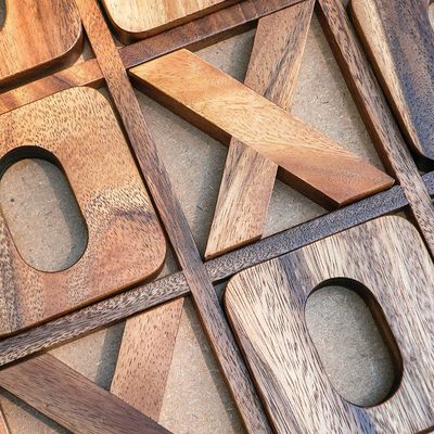 Jogo de xadrez de madeira Tic-Tac-Toe XO para crianças