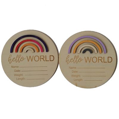 Crie um berçário memorável com estes cartões de madeira 3D Rainbow Milestone da Europa