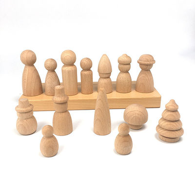 Brinquedos de madeira gravados com blocos de construção de cones