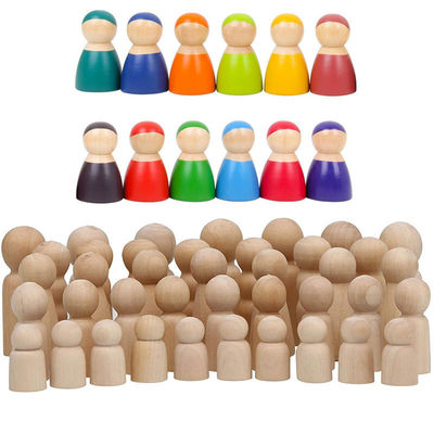 Brinquedos de madeira gravados com blocos de construção de cones