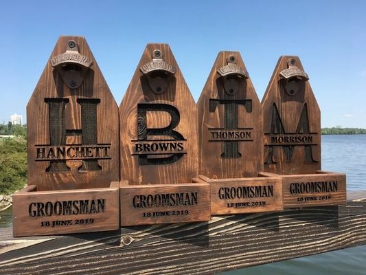 Customizado Mural personalizado de madeira Montagem abre garrafas de cerveja para casamento noivo presente